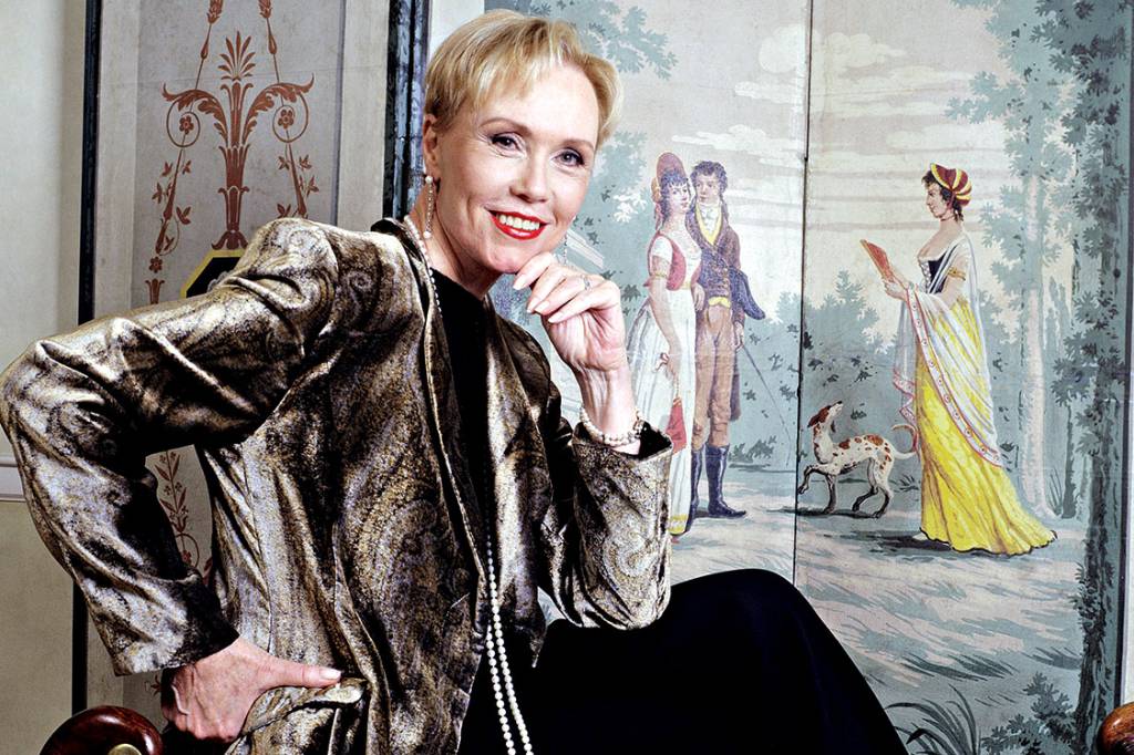 American author Nancy Friday poses for a August 1996 portrait to promote her book
