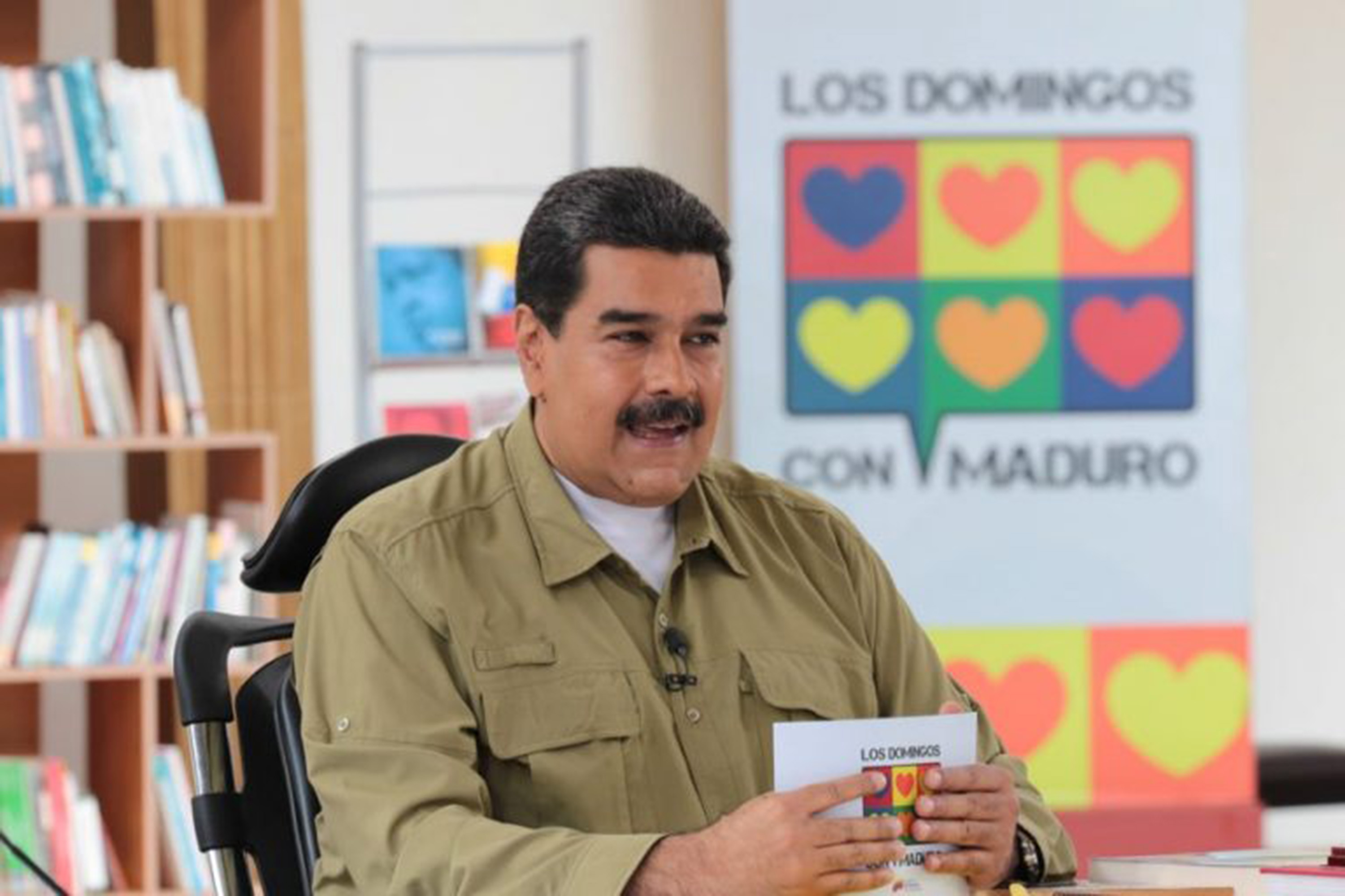 Presidente da Colômbia acusa Maduro de distribuir alimentos estragados