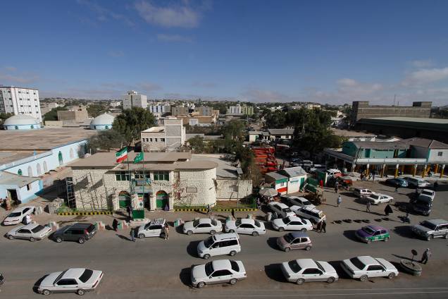 Avenida principal da cidade de Hargeisa, na Somalilândia. Avenida principal da cidade de Hargeisa, na Somalilândia.
