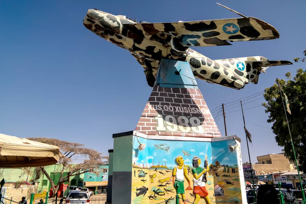 Monumento no centro de Hargeisa, Somalil&acirc;ndia.