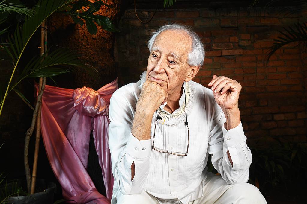 Entenda a briga na Justiça entre Zé Celso e Silvio Santos