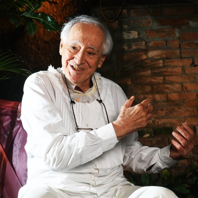 Zé Celso é internado em estado grave após incêndio