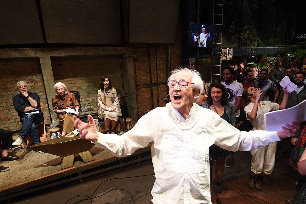 ‘O dia que fiz parte de uma ousada peça de Zé Celso Martinez’