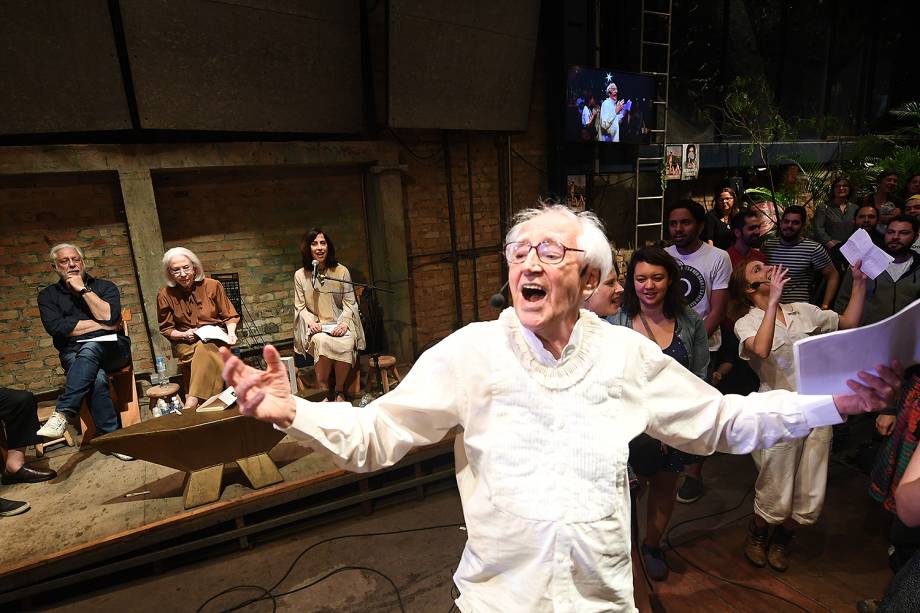 Zé Celso no Teatro Oficina Zé Celso no Teatro Oficina