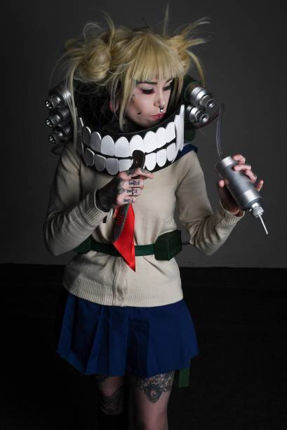 Cosplay da personagem Himiko Toga Boku, do anime No Hero, na CCXP 2017, em São Paulo