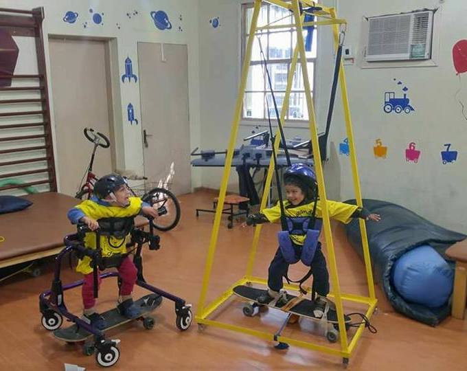 Crianças deficientes podem perder transporte para escola especial