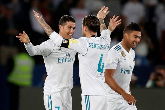 Cristiano Ronaldo comemora após marcar gol de falta durante partida contra o Grêmio, válida pela final do Mundial de Clubes da FIFA, realizada no Estádio Xeique Zayed, em Abu Dhabi - 16/12/2017 Cristiano Ronaldo comemora após marcar gol de falta durante partida contra o Grêmio, válida pela final do Mundial de Clubes da FIFA, realizada no Estádio Xeique Zayed, em Abu Dhabi - 16/12/2017