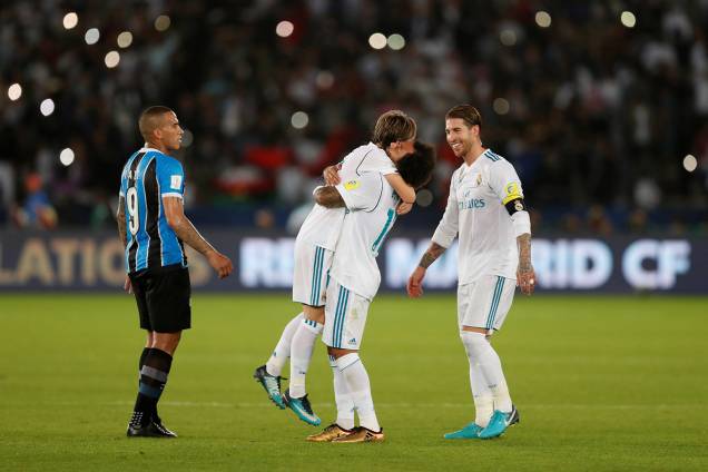 Jogadores do Real Madrid comemoram após conquistarem o título do Mundial de Clubes da FIFA - 16/12/2017 Jogadores do Real Madrid comemoram após conquistarem o título do Mundial de Clubes da FIFA - 16/12/2017