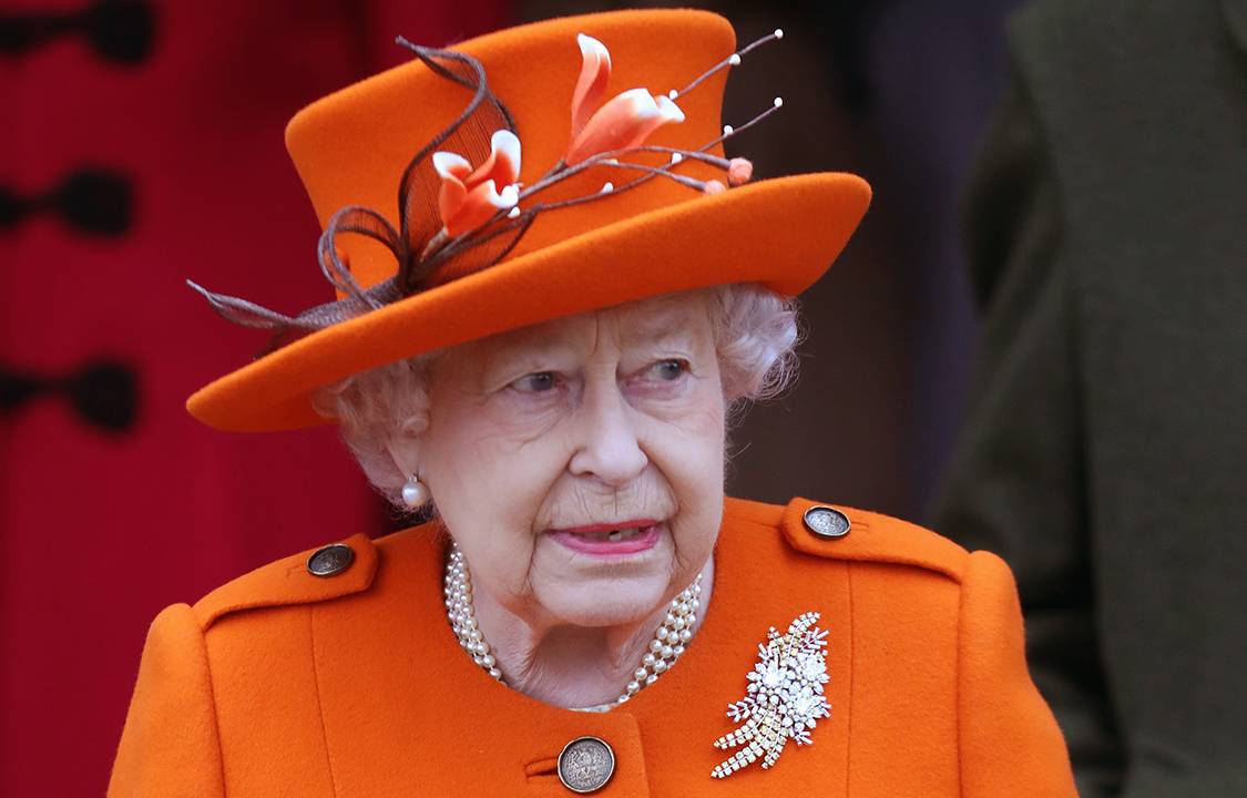 Rainha Elizabeth II, durante festividades de natal em King's Lynn, na Inglaterra