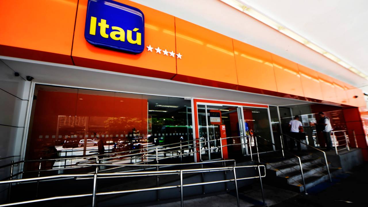 Agência do banco Itaú na Avenida Paulista, em São Paulo - 22/01/2018