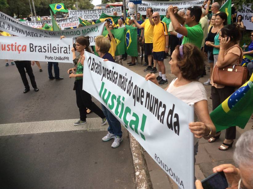 Protesto contra Lula realizado no parque Moinhos de Vento, em Porto Alegre Protesto contra Lula realizado no parque Moinhos de Vento, em Porto Alegre