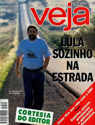 Após a primeira derrota, Lula candidata-se novamente à presidência da República em 1994, data em que estampa a capa de Veja. Fernando Henrique Cardoso, que havia recebido o apoio de Lula quando se candidatava ao Senado, tornou-se seu maior adversário. Desta vez, Lula perde para FHC no primeiro turno, com 18% dos votos. Após a primeira derrota, Lula candidata-se novamente à presidência da República em 1994, data em que estampa a capa de Veja. Fernando Henrique Cardoso, que havia recebido o apoio de Lula quando se candidatava ao Senado, tornou-se seu maior adversário. Desta vez, Lula perde para FHC no primeiro turno, com 18% dos votos.