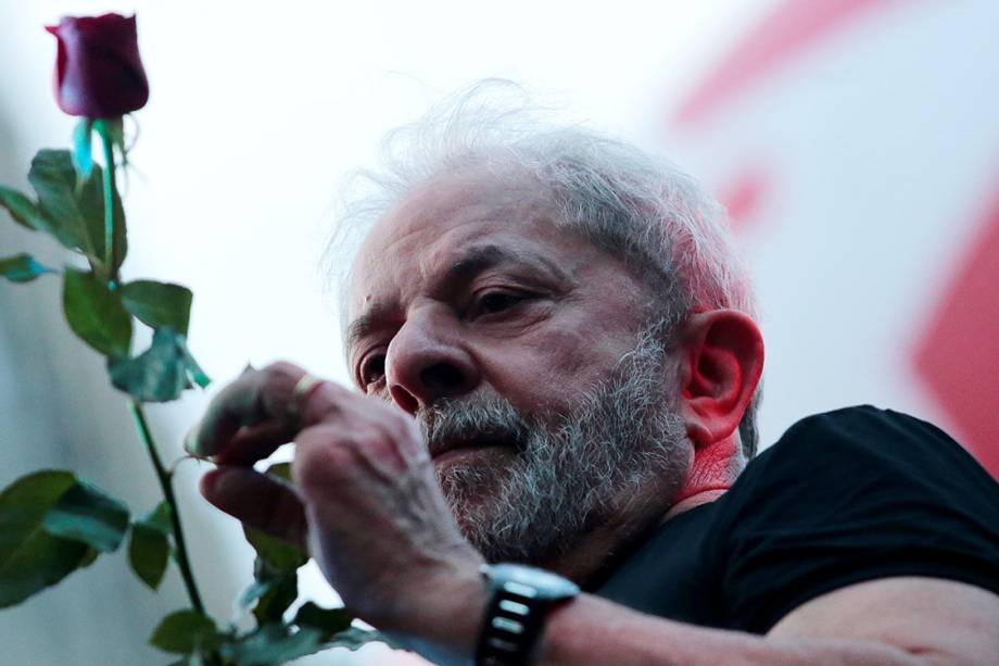 O ex-presidente Lula durante ato no centro de São Paulo, após seu julgamento O ex-presidente Lula durante ato no centro de São Paulo, após seu julgamento