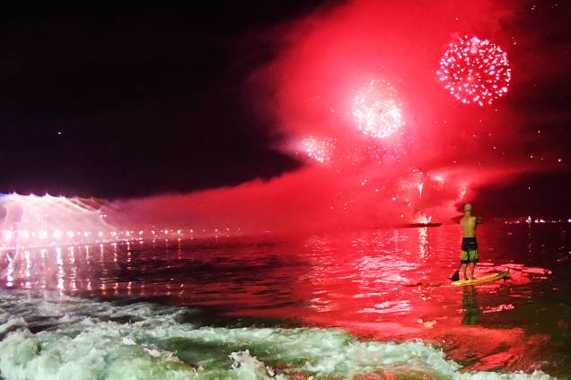 Queima de fogos de artifício celebram a chegada do Ano Novo na Praia de Copacabana, no Rio de Janeiro (RJ) - 01/01/2018 Queima de fogos de artifício celebram a chegada do Ano Novo na Praia de Copacabana, no Rio de Janeiro (RJ) - 01/01/2018