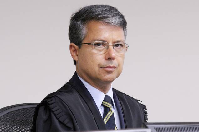 Desembargador Victor Luiz dos Santos Laus, durante julgamento do ex-presidente Lula no TRF4 - 24/01/2018 Desembargador Victor Luiz dos Santos Laus, durante julgamento do ex-presidente Lula no TRF4 - 24/01/2018