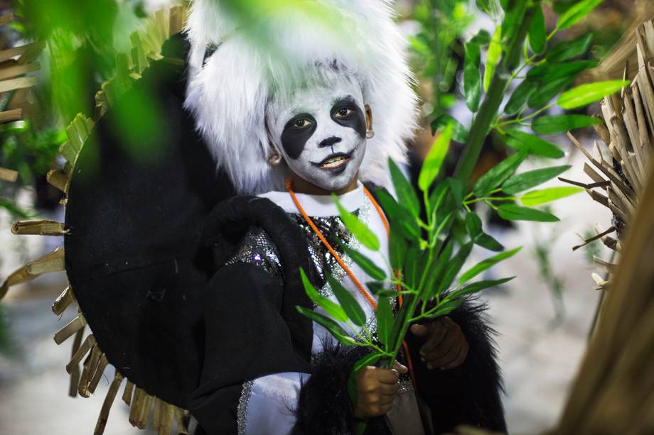 Desfile da escola de samba Império Serrano, no Sambódromo da Marquês de Sapucaí, no Rio de Janeiro (RJ) - 11/02/2018