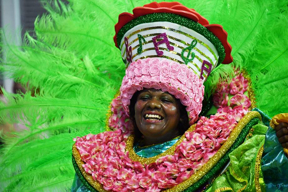 A escola de samba Mancha Verde desfila no Sambódromo do Anhembi, na primeira noite do Carnaval paulistano - 10/02/2018