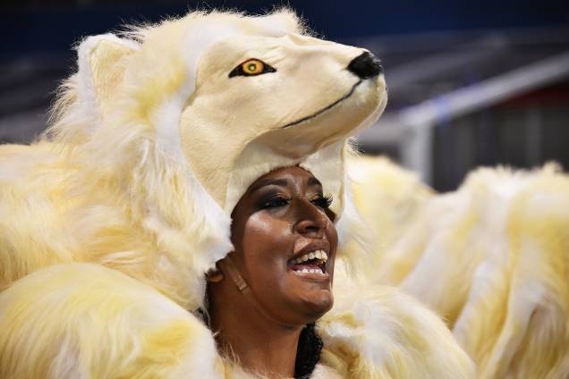 Com o enredo ' A voz marrom que não deixa o samba morrer', a escola de samba Mocidade Alegre homenageia a cantora Alcione no Sambódromo do Anhembi, durante a segunda noite de desfiles do Carnaval paulistano - 11/02/2018 Com o enredo ' A voz marrom que não deixa o samba morrer', a escola de samba Mocidade Alegre homenageia a cantora Alcione no Sambódromo do Anhembi, durante a segunda noite de desfiles do Carnaval paulistano - 11/02/2018