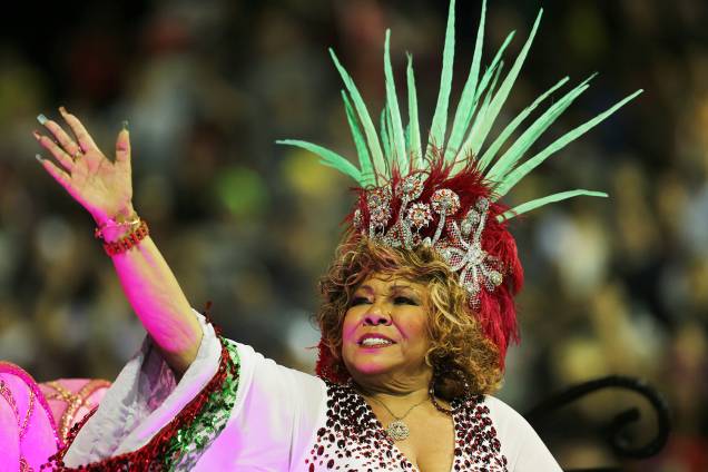 A cantora Alcione é homenageada pela escola de samba Mocidade Alegre, durante a segunda noite de desfiles do Carnaval paulistano - 11/02/2018 A cantora Alcione é homenageada pela escola de samba Mocidade Alegre, durante a segunda noite de desfiles do Carnaval paulistano - 11/02/2018