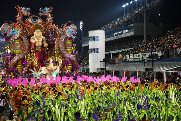 Com o enredo ' A voz do samba é a voz de Deus. Depois da tempestade, vem a bonança', a escola de samba X-9 Paulistana é a primeira a desfilar na segunda noite do Carnaval paulistano, no Sambódromo do Anhembi - 10/02/2018 Com o enredo ' A voz do samba é a voz de Deus. Depois da tempestade, vem a bonança', a escola de samba X-9 Paulistana é a primeira a desfilar na segunda noite do Carnaval paulistano, no Sambódromo do Anhembi - 10/02/2018