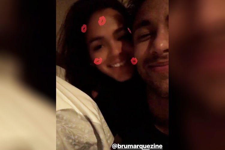 Neymar e Bruna Marquezine em Paris