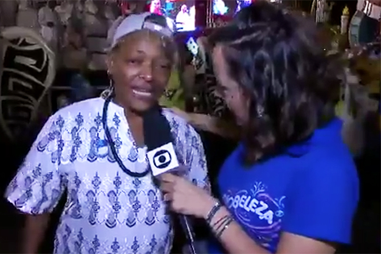Repórter comete gafe ao entrevistar Martinália, filha de Martinho da Vila