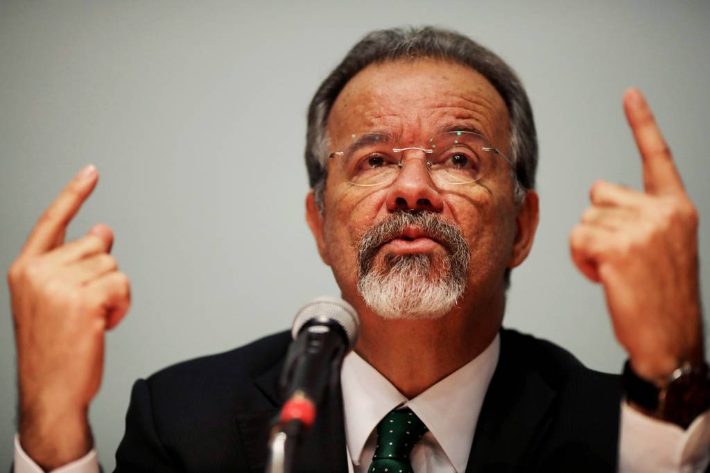 Articulação de ‘poderosos’ tenta barrar caso Marielle, diz ministro