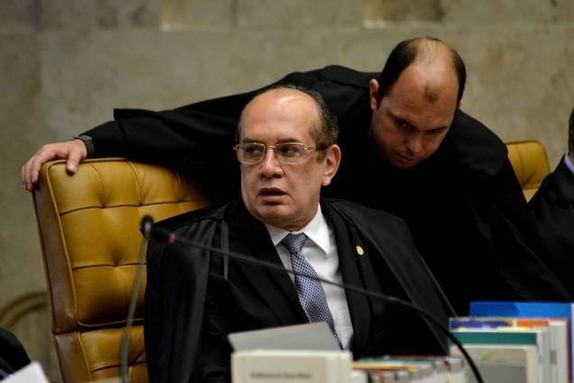 Ministro Gilmar Mendes, durante sessão plenária da Corte, para o julgamento do habeas corpus do ex-presidente Luiz Inácio Lula da Silva - 22/03/2018 Ministro Gilmar Mendes, durante sessão plenária da Corte, para o julgamento do habeas corpus do ex-presidente Luiz Inácio Lula da Silva - 22/03/2018
