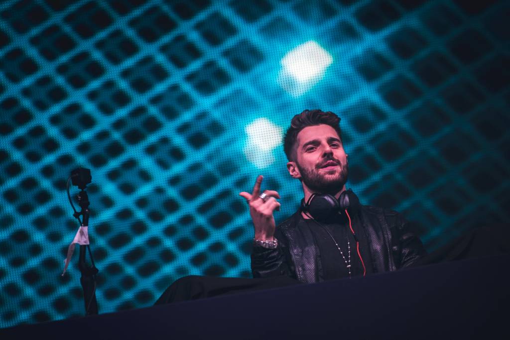 De olho no streaming, Alok renova parceria para selo de música eletrônica