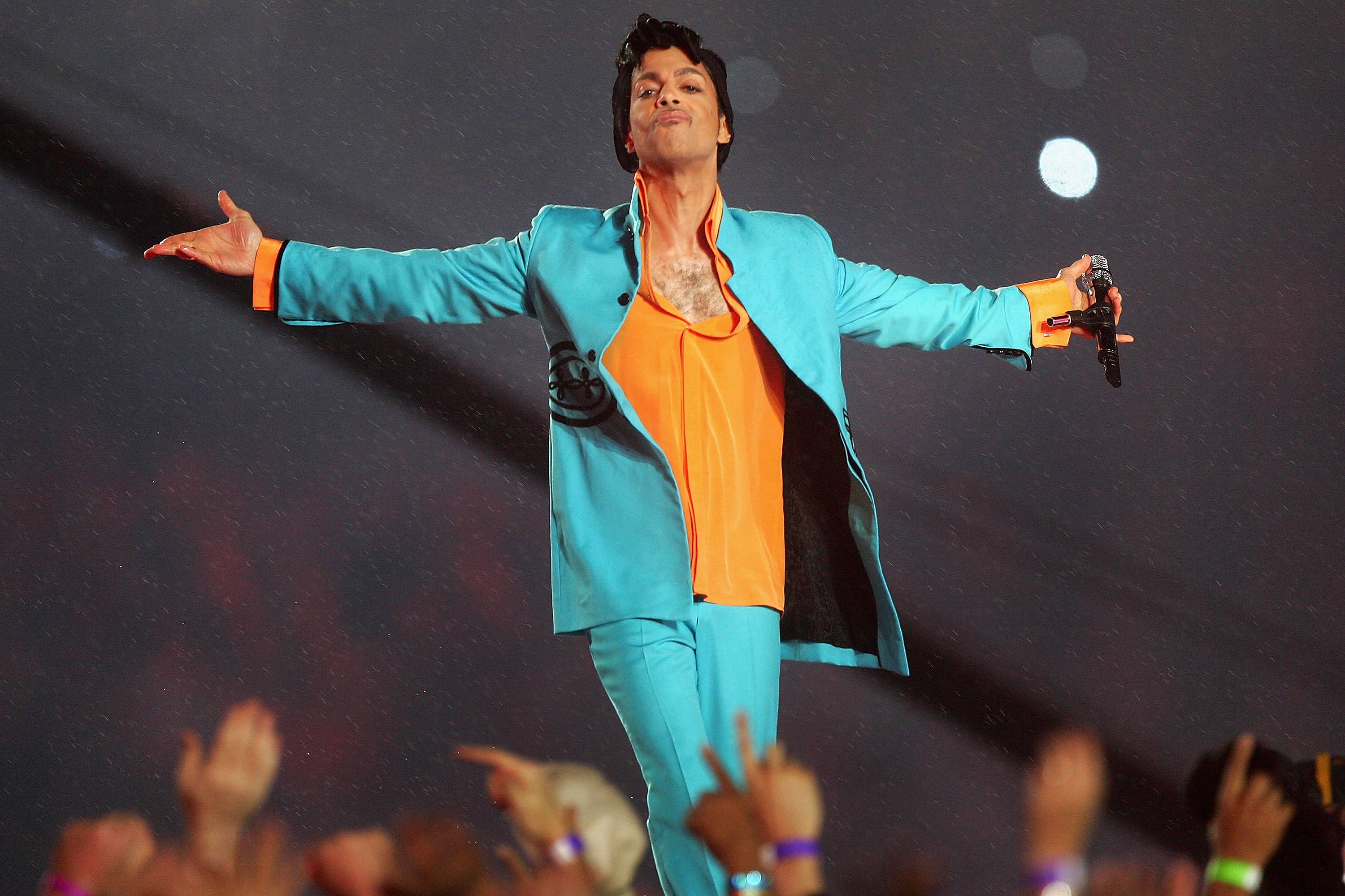 Warner anuncia álbum póstumo de Prince em seu 60º aniversário