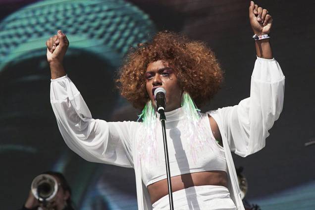 Liniker se apresenta durante o segundo dia do festival Lollapalooza, no Autódromo de Interlagos - 24/03/2018 Liniker se apresenta durante o segundo dia do festival Lollapalooza, no Autódromo de Interlagos - 24/03/2018