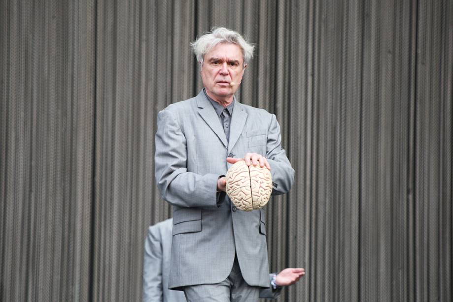 David Byrne se apresenta durante o segundo dia do festival Lollapalooza, realizado no Autódromo de Interlagos, em São Paulo (SP) - 24/03/2018