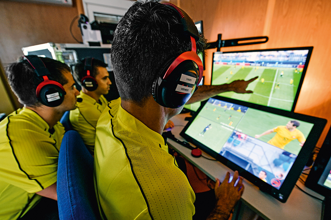 Deus n&atilde;o joga bola