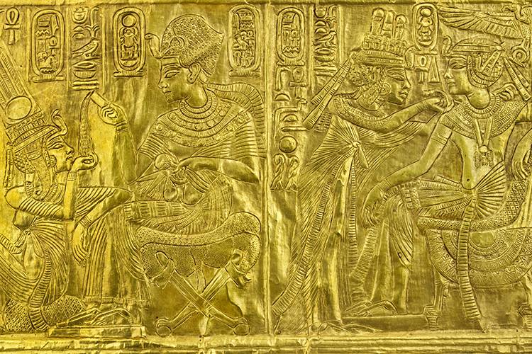 Objetos encontrados na tumba de Tutankhamun usados na exposi&ccedil;&atilde;o King Tut: Tesouros do fara&oacute; dourado