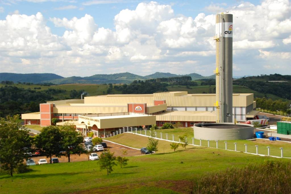Aurora Alimentos dá férias coletivas em SC por momento difícil no setor