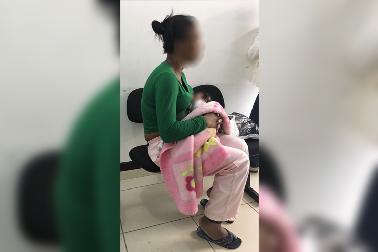 Mãe é presa e leva bebê para a cadeia