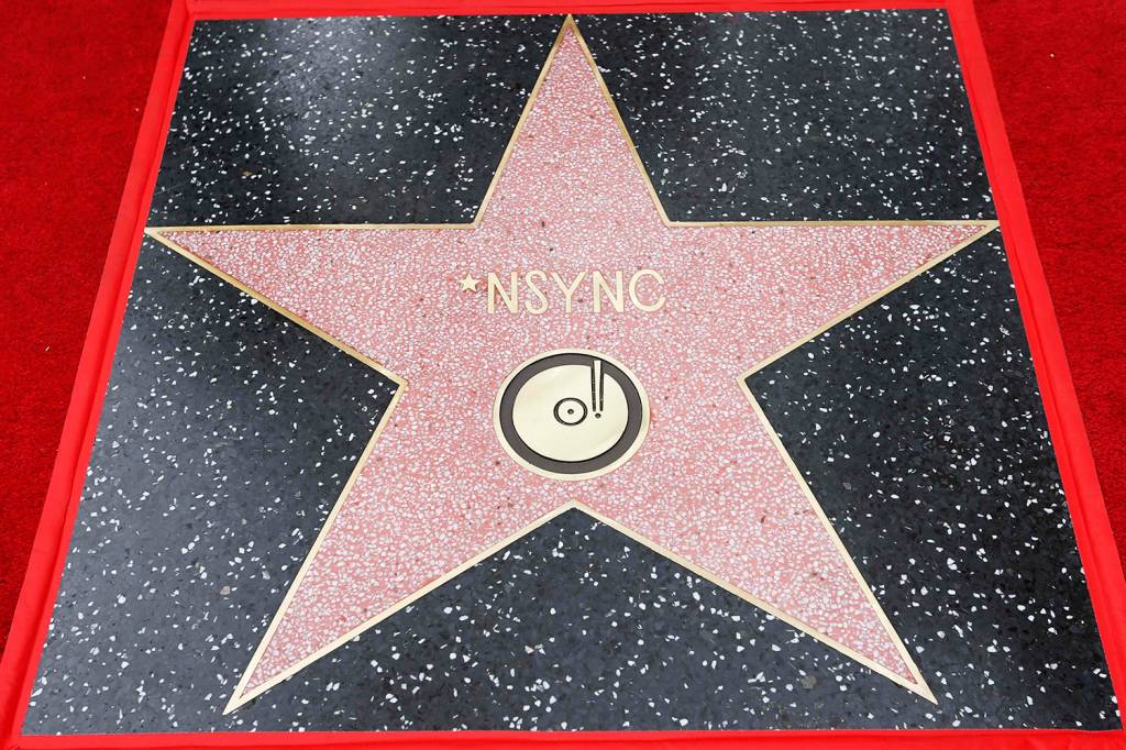 NSYNC ganha estrela na Calçada da Fama O grupo NSync ganha estrela na Calçada da Fama, localizada em Los Angeles - 30/04/2018