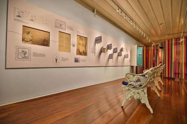 Ambiente da exposição em homenagem a Dona Canô, mãe de Caetano e Bethânia Ambiente da exposição em homenagem a Dona Canô, mãe de Caetano e Bethânia
