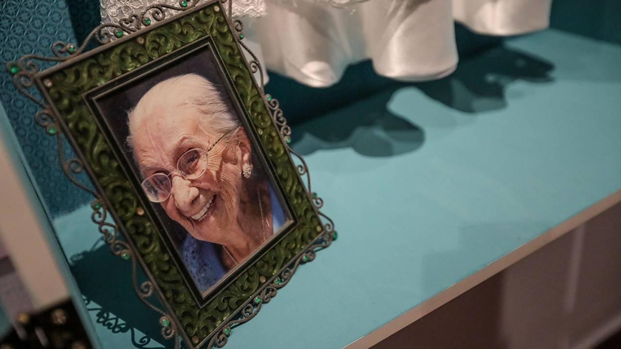 Exposição ser feliz é pra quem tem coragem