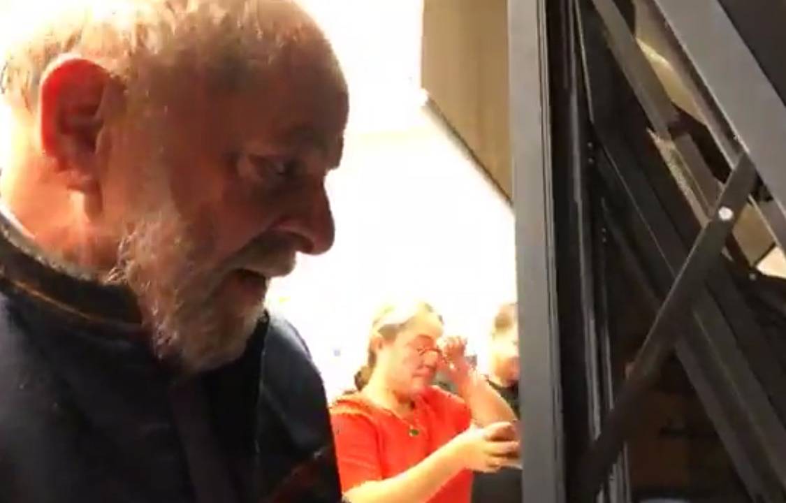 Lula decide não se entregar para ser preso