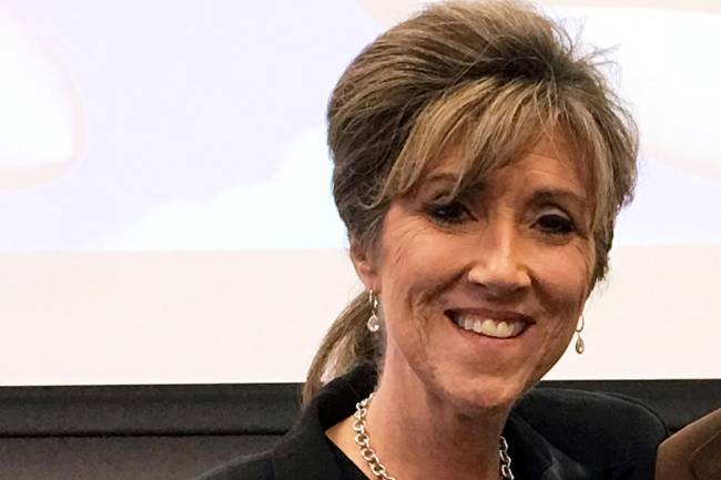Tammie Jo Shults Tammie Jo Shults