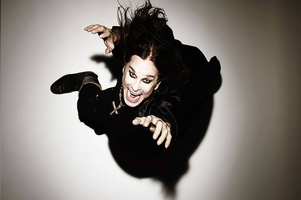 Como o estilo de Ozzy Osbourne ajudou a moldar o impacto fashion e cultural do heavy metal?