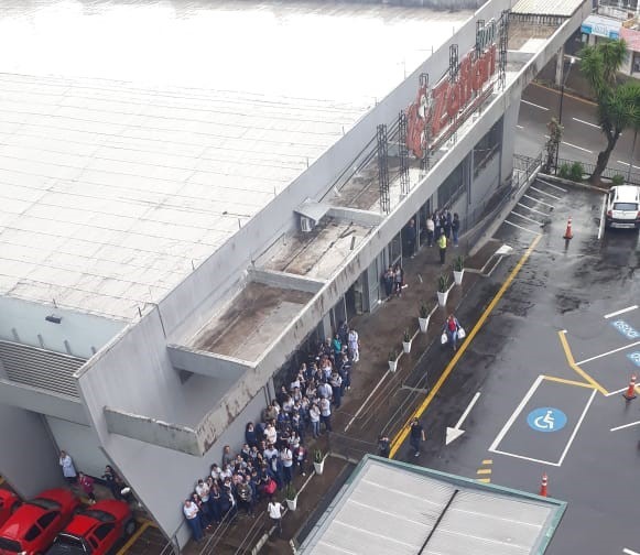 ‘Quadros nas paredes balançaram’, diz testemunha do tremor no RS