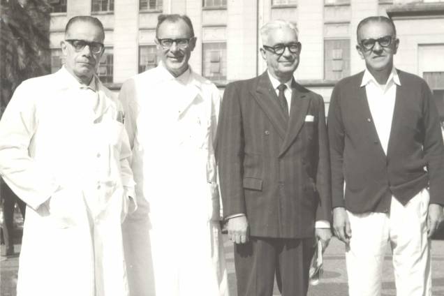 Da esquerda para a direita Professores Luiz Venere Décourt, Euryclides de Jesus Zerbini, Alipio Corrêa Netto, Jerônimo Geraldo de Campos Freire - década de 1970 Da esquerda para a direita Professores Luiz Venere Décourt, Euryclides de Jesus Zerbini, Alipio Corrêa Netto, Jerônimo Geraldo de Campos Freire - década de 1970