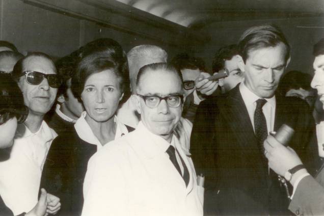 Prof. Decourt e Cristiaan Bernard - 1968 Prof. Decourt e Cristiaan Bernard - 1968