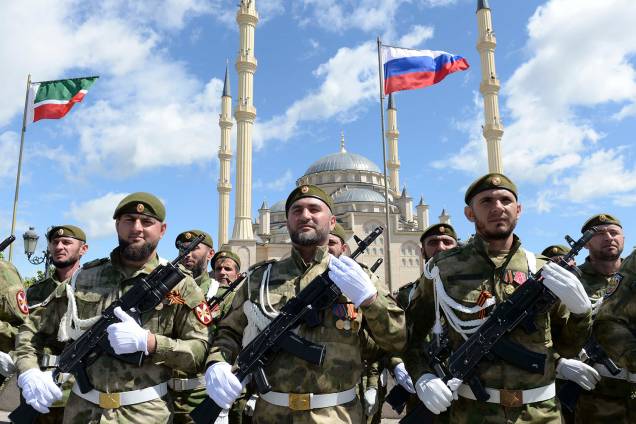 Militares russos participam de comemoração do 73º aniversário da vitória russa contra o Nazismo na Segunda Guerra em Rostov-on-Don - 09/05/2018 Militares russos participam de comemoração do 73º aniversário da vitória russa contra o Nazismo na Segunda Guerra em Rostov-on-Don - 09/05/2018