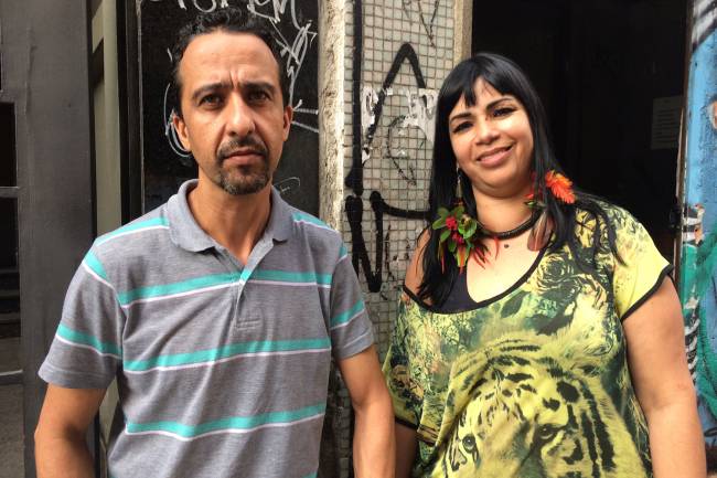 Prédios ocupados em SP O casal Marcos e Roseli, moradores do prédio no Centro de SP