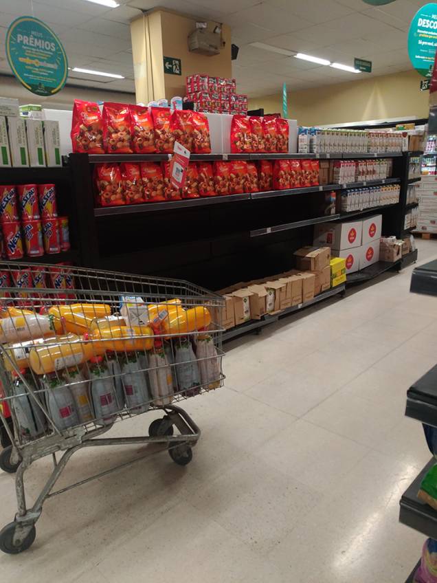 Desabastecimento de produtos em filial da rede Pão de Açúcar, localizado na Rua Teodoro Sampaio, em Pinheiros, zona oeste da capital paulista - 29/05/2018 Desabastecimento de produtos em filial da rede Pão de Açúcar, localizado na Rua Teodoro Sampaio, em Pinheiros, zona oeste da capital paulista - 29/05/2018
