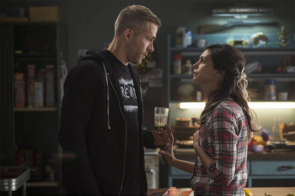 Ryan Reynolds e Morena Baccarin .