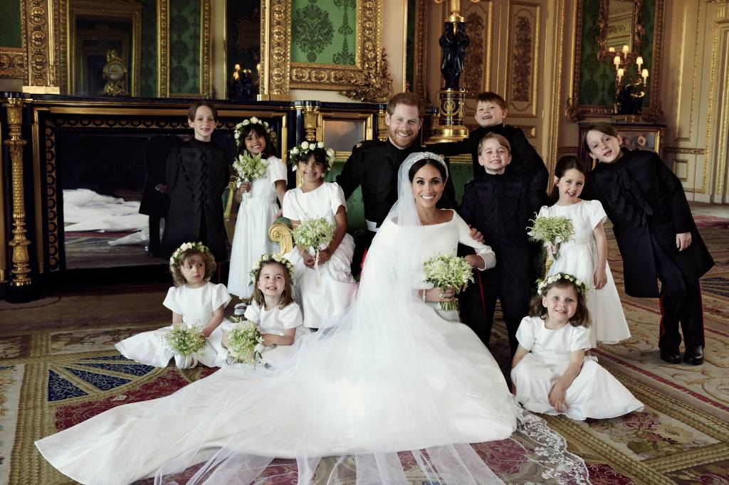 Foto oficial do casamento de Harry e Meghan Markle Foto oficial do casamento de Harry e Meghan Markle